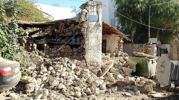 ισχυρή σεισμική δόνηση 