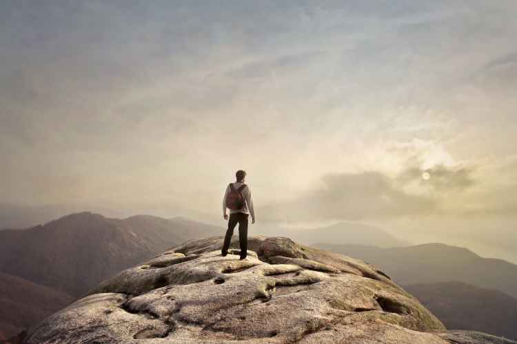 Όρθιος και περήφανος