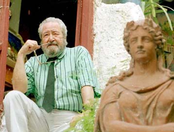 Συνέντευξη  με  τον  Έλληνα σκηνοθέτη Βασίλη Γεωργιάδη.