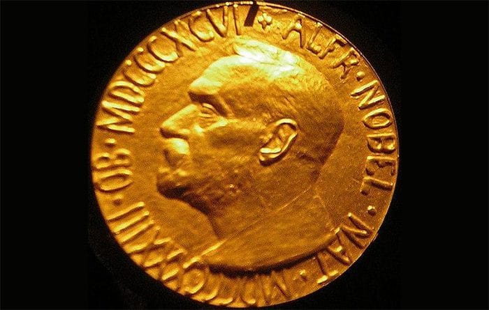 Tο Νόμπελ Ειρήνης πήγε στους δημοσιογράφους Maria Ressa και Dmitry Muratov