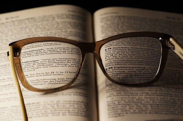 Γιατί οι πολιτικοί πρέπει να διαβάζουν ποίηση