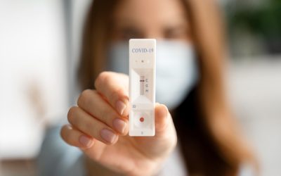 Υπ. Εργασίας: Πώς θα διενεργούνται τα υποχρεωτικά rapid tests για τους ανεμβολίαστους στον ιδιωτικό τομέα