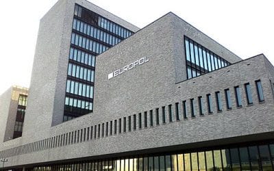 Ενημέρωση για περιστατικά εξαπάτησης με τη χρήση στοιχείων στελεχών της Europol και άλλων αξιωματούχων Αρχών επιβολής του νόμου