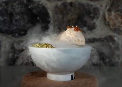 Cremeux with kumquat in pastel crumble.