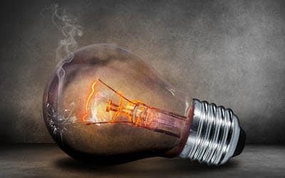 Υπέρογκες αυξήσεις στους λογαριασμούς ηλεκτρικής ενέργειας