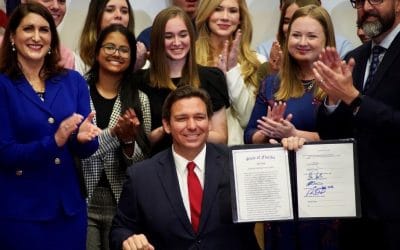Ron deSantis: Μεταρρύθμιση της τριτοβάθμιας εκπαίδευσης στην Φλόριντα