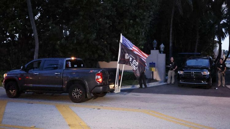 &Tau;&alpha; &epsilon;&upsilon;&rho;ή&mu;&alpha;&tau;&alpha; &tau;&omicron;&upsilon; FBI