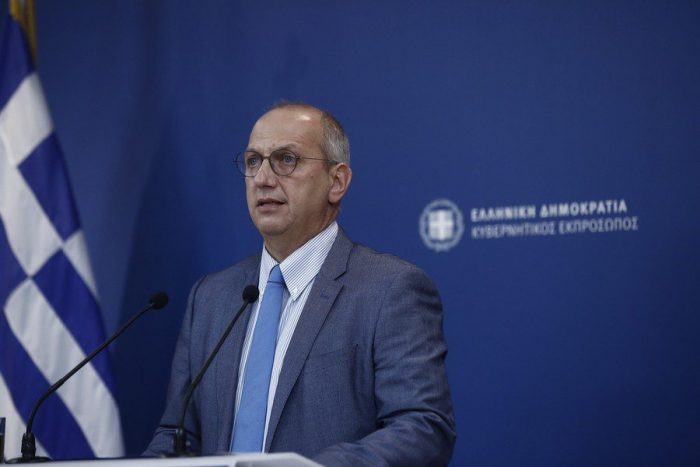 Akar statements based on ‘lies’ and ‘a distortion of the reality in the Aegean’, Economou says