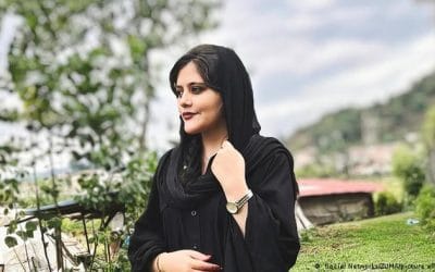 Mahsa Amini : Οι ΗΠΑ επιβάλλουν κυρώσεις στην ιρανική αστυνομία ηθικής μετά τον θάνατο της