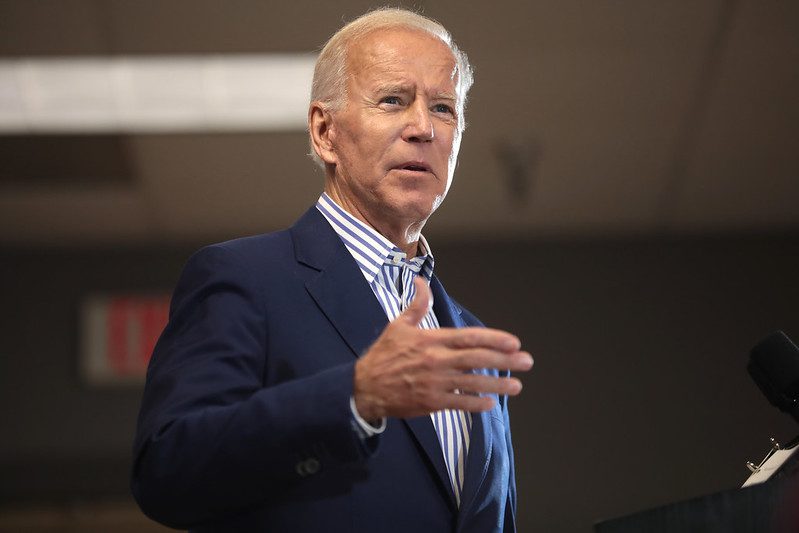 Biden claims the US economy is "strong", while all CEOs express concerns of an impending recession. ￼