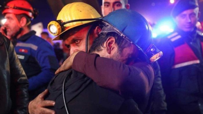 Έκρηξη σε ανθρακωρυχείο στην Τουρκία αφήνει 25 νεκρούς