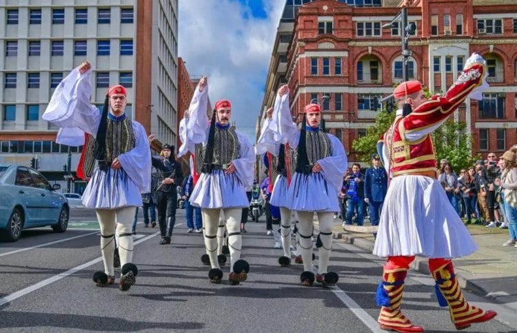 Όπου υπάρχουν Έλληνες, γιορτάστηκε η 28η Οκτωβρίου