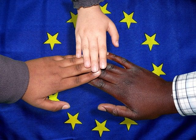 Εκπαίδευση παιδιών προσφύγων και μεταναστών
