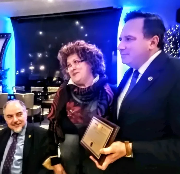 Επίτιμος πρόεδρος του Ρ.Ο. της Σαλαμίνας ο Οικουμενικός Έλληνας Κυριάκος Μαριδάκης 