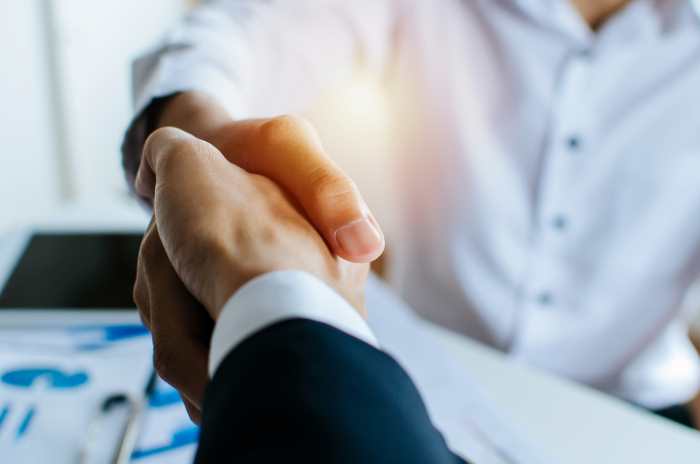 Ανακοίνωση Συνεργασίας και Προβολής Του Greek News and Radio FL  με το StarX για τους ομογενείς