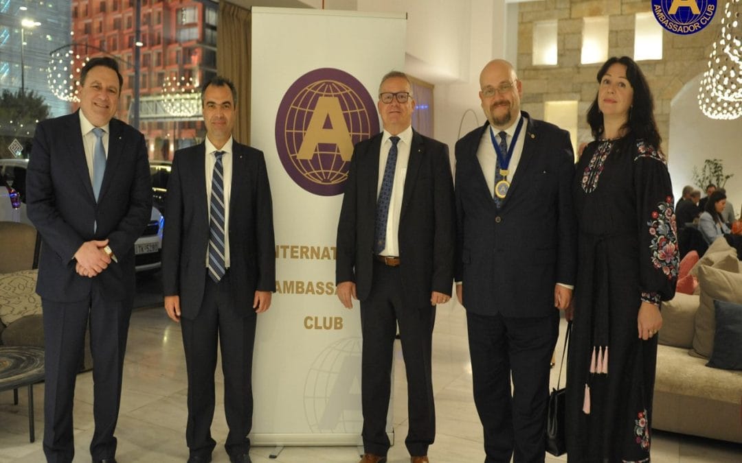 Βράβευση του Κυριάκου Μαριδάκη από τον Παγκόσμιο Οργανισμό Πρεσβευτών