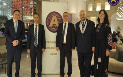 Βράβευση του Κυριάκου Μαριδάκη από τον Παγκόσμιο Οργανισμό Πρεσβευτών