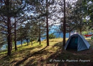 04 Cave camping forest