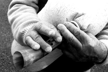 Η τσαμούντα στην παραδοσιακή κοινωνία των Αρβανιτών της Άνδρου. Τραγούδια και μουσικές.