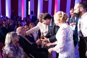 8 Λουκίλα Καρέρ Πλέσσα Μίμης Πλέσσας Τζόρτζ Τσούνης Λούλα Λόη Αλαφογιάννη Εξηκίας Τριβουλίδης