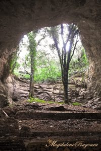Cave 02a