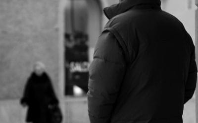 Καμιά κυβέρνηση σε δημοκρατική χώρα δεν μπορεί να είναι στο απυρόβλητο. Όσο και να το επιθυμεί