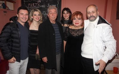 With celebrity appearances, the official premiere of the comedy of the year "SCOTCH SHOWER" by Chrysa Spiliotis