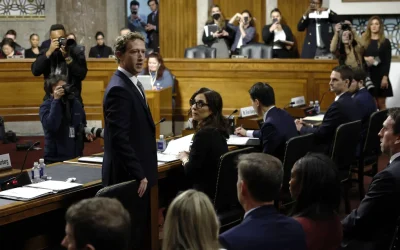 «Αίμα στα social media» – Μια έντονη δίκη στην Γερουσία, και η συγγνώμη του Μαρκ Ζούκερμπεργκ που άργησε