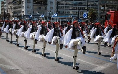 “Ελληνική Παρέλαση στη Νέα Υόρκη: Μια Κοινότητα που γιορτάζει την Παράδοση και την Ιστορία”