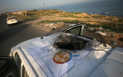 Ο Λευκός Οίκος επαναλαμβάνει την «αγανάκτηση» του Μπάιντεν για τους θανάτους εργαζομένων στο World Central Kitchen