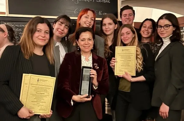 Σάρωσε τα βραβεία η Νομική Αθηνών