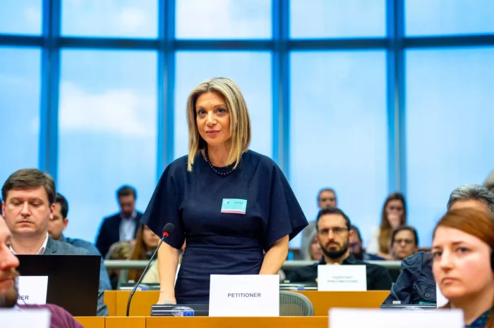 Αδικαιολόγητες Απώλειες: Η Τραγωδία στα Τέμπη και ο Αγώνας μιας Μητέρας για Δικαιοσύνη