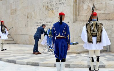 Κατάθεση Στεφάνου Από Τον Παγκόσμιο Οργανισμό Πολιτιστικής Διπλωματίας Για Την 83η Επέτειο Της Μάχης Της Κρήτης