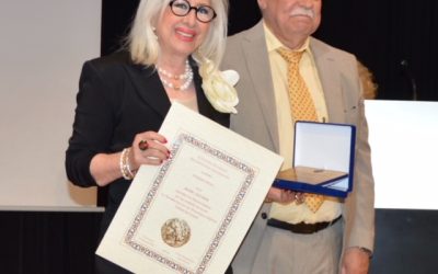 Απονομή Βραβείου Από Την Διπλωμάτη Επιστημών, Λογοτεχνίας Και Ανθρωπίνων Κοινωνικών Σχέσεων Ελλάδας-Ελβετίας Του I.A.C.D.  Κα. Βενετία Πιτσιλαδή-Chuard