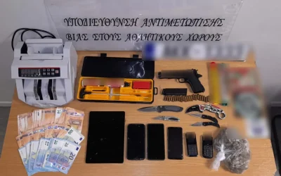 Ταυτοποιήθηκε και συνελήφθη με ένταλμα το άτομο που πυροβόλησε και τραυμάτισε δύο άτομα την 13-07 έξω από γήπεδο στην Αθήνα