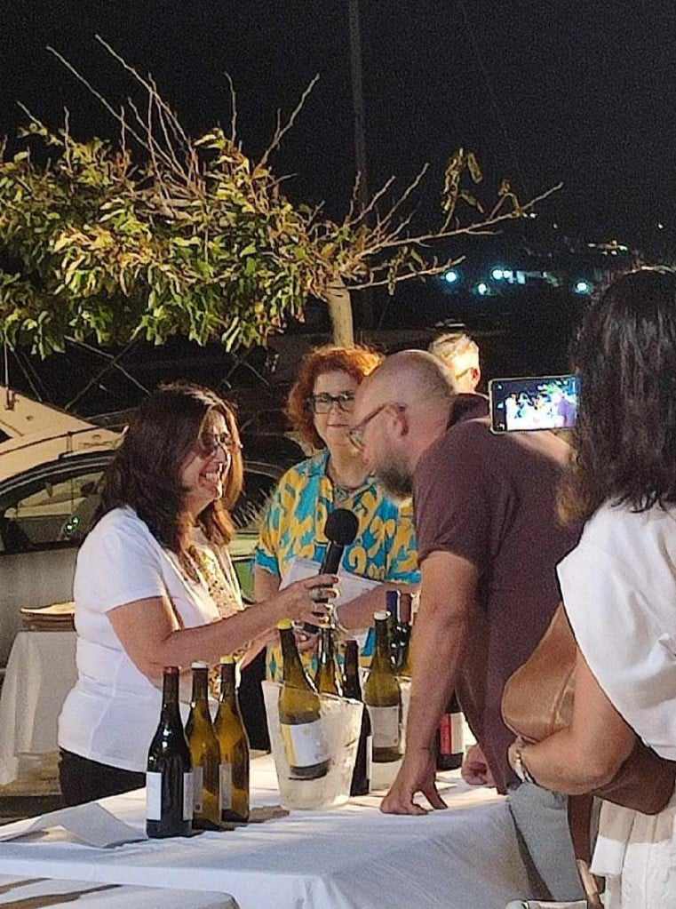 received 1584511982468803