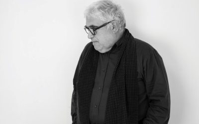 THE THEATER GOES TO THE SPECTATORS: "TSAPATSOULIAS"