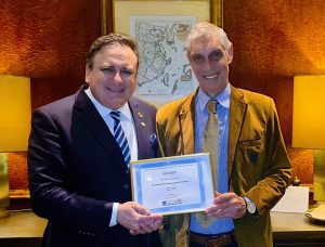 Messenger creation DAEE8163 1B59 44D4 AA51 11132D576C49