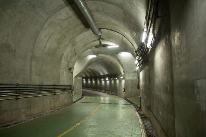 Καταφύγια στην Ελλάδα και Η Παγκόσμια Αντίδραση στην Πυρηνική Απειλή