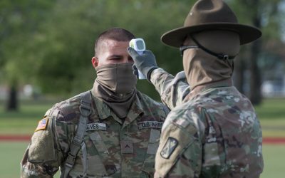 ΕΠΑΝΑΦΟΡΑ ΜΕΛΩΝ ΤΩΝ ΕΝΟΠΛΩΝ ΔΥΝΑΜΕΩΝ ΠΟΥ ΕΧΑΣΑΝ ΤΗ ΘΕΣΗ ΤΟΥΣ ΕΞΑΙΤΙΑΣ ΤΗΣ ΥΠΟΧΡΕΩΣΗΣ ΕΜΒΟΛΙΑΣΜΟΥ ΚΑΤΑ ΤΟΥ COVID-19
