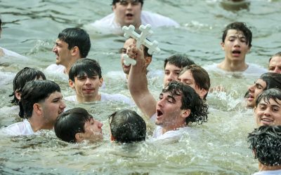 Γιορτές των Θεοφανίων στο Τάρπον Σπρινγκς της Φλόριδας: Παρά τις Προκλήσεις, Η Παράδοση Συνεχίζεται