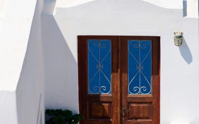 Η Σαντορίνη τρέμει