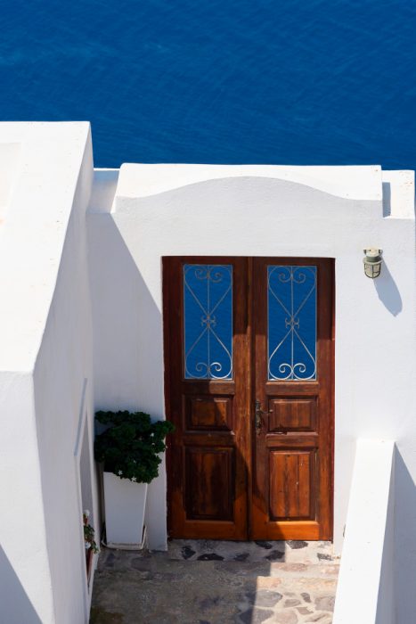 Η Σαντορίνη τρέμει