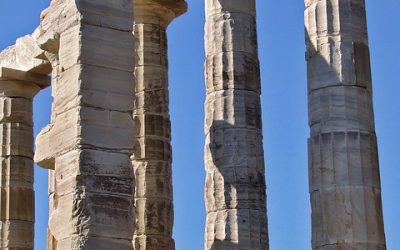 Η Απώλεια της Δημοκρατίας: Ο Πόνος μιας Ελλάδας που Έδωσε Φώτα στον Κόσμο