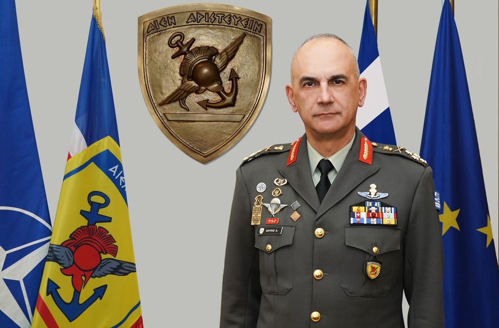 Δημήτρης Χούπης στην «Κ»: Ετσι σχεδιάσαμε τη νέα δομή των Ενόπλων Δυνάμεων