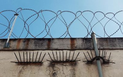Το μονοπώλιο της εξουσίας
