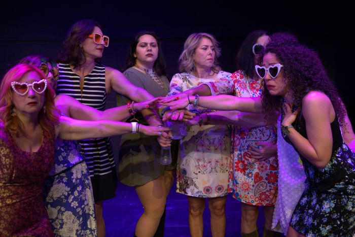 «Κορίτσια σε Κρίση» – Τελική Παράσταση αυτή την Κυριακή, μετά από soldout εμφανίσεις