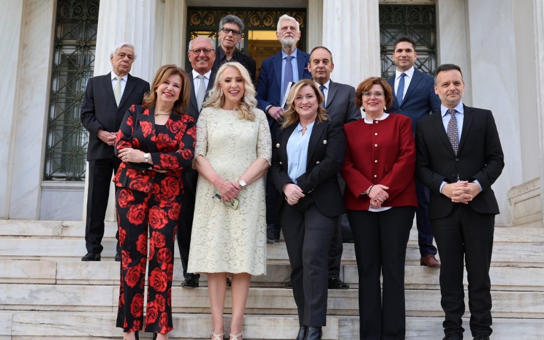 «Εθνική η αποστολή του Διεθνούς Θερινού Πανεπιστημίου». Το πρόγραμμα παρουσιάστηκε παρουσία πλήθους κόσμου στο Μουσείο Μπενάκη