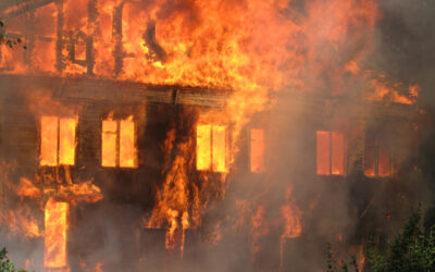 Καίγονται τα σπίτια ΟΛΩΝ ΜΑΣ αφού σπίτι μας είναι η Ελλάδα 