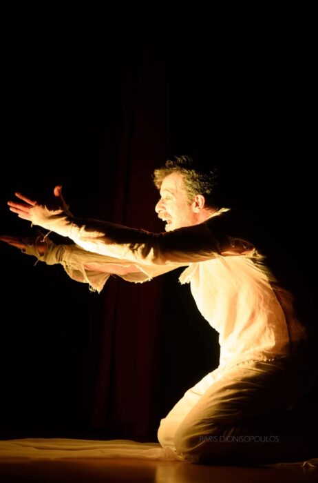 &laquo;&Kappa;&Omicron;&Iota;&Mu;&Omega;&Mu;&Epsilon;&Nu;&Omicron;&Sigma; &Chi;&Alpha;&Lambda;&Epsilon;&Pi;&Alpha;&Sigma;,&Omicron; &Sigma;&Alpha;&Lambda;ό&Sigma; ά&Gamma;&Iota;&Omicron;&Sigma;&raquo; &tau;&omicron;&upsilon; Ά&gamma;&gamma;&epsilon;&lambda;&omicron;&upsilon; &Alpha;&nu;&delta;&rho;&epsilon;ό&pi;&omicron;&upsilon;&lambda;&omicron;&upsilon;